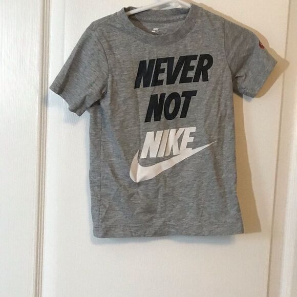 Bundle of 3 tops adidas & jumping bean & Nike extra small 3 to 4 years gray - Picture 2 of 14